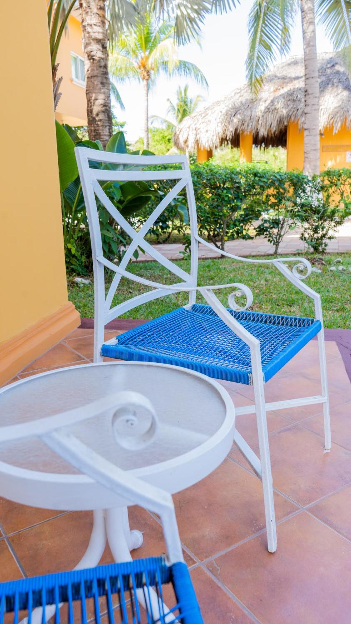 מונטריסיו Hotel Cayman Suites מראה חיצוני תמונה