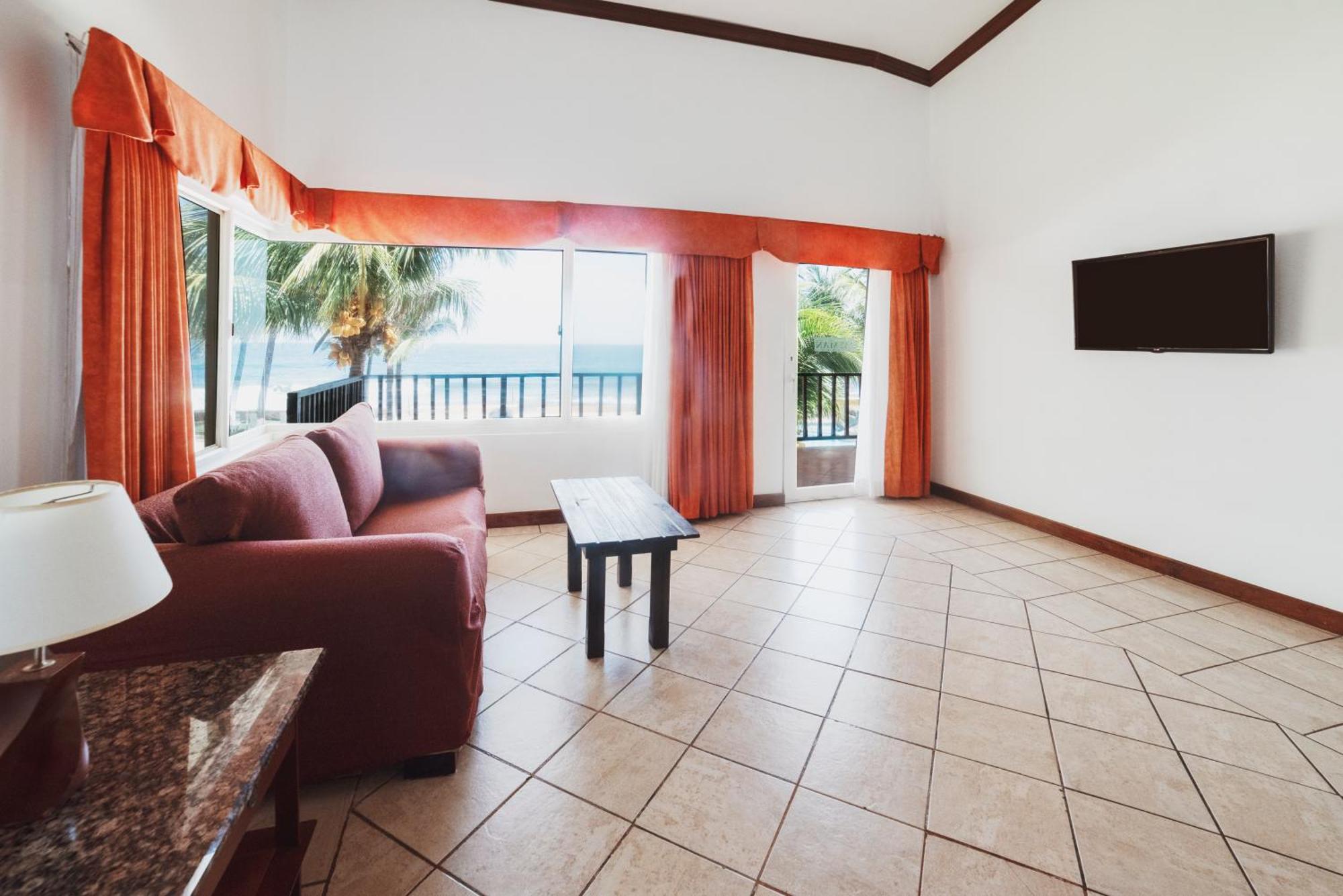 מונטריסיו Hotel Cayman Suites מראה חיצוני תמונה