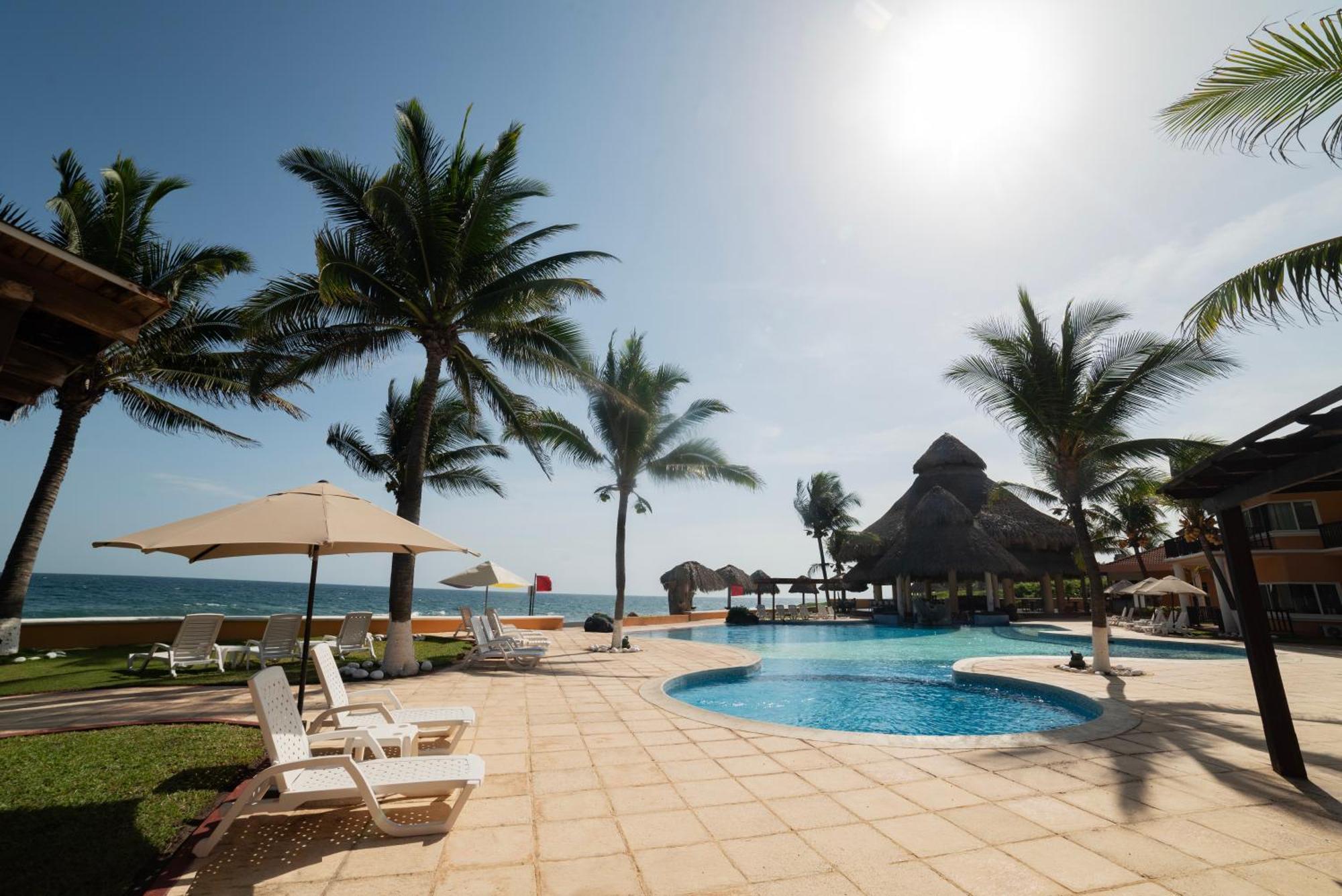 מונטריסיו Hotel Cayman Suites מראה חיצוני תמונה